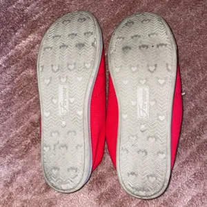 Stylish Red Women's Sneakers Size 6 thumbnail 5