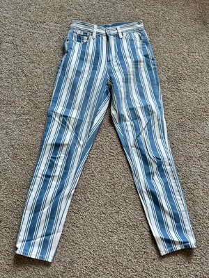 American Eagle Outfitters Jeans thumbnail 2