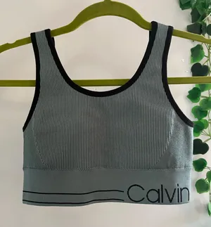 Calvin Klein thumbnail 1