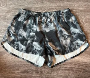 Old Navy Gray & Black Athletic Shorts thumbnail 1