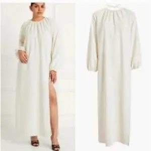 HILL HOUSE The Simone Maxi Dress in Coconut Milk (Offwhite) thumbnail 2