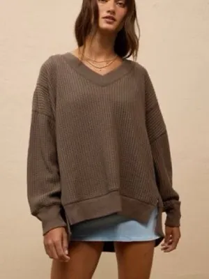 NWT American Eagle AE Big Hug V-Neck Waffle Sweatshirt Size XL Brown NEW thumbnail 1
