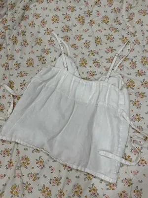 Basic White Brandy Melville V-Neck Tank Top thumbnail 3