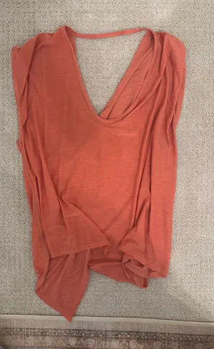 Lululemon shirt  thumbnail 1