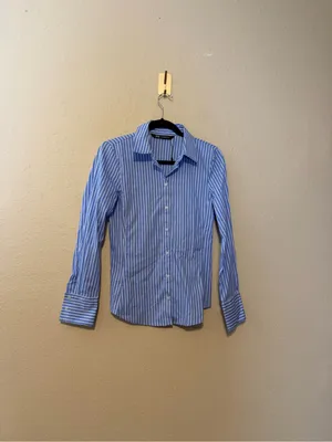 Zara Fitted Poplin Style Button Down Long Sleeve Pin Stripe Shirt Women’s Size M thumbnail 2