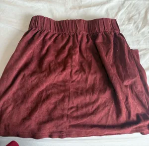 maroon skirt Size M thumbnail 2