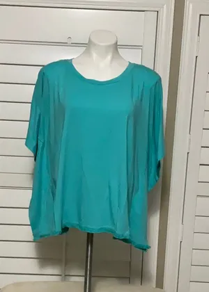 Aqua top thumbnail 1