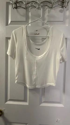 Nike Sportswear Essential Ribbed Scoop Neck Crop Top - White - Size M thumbnail 2