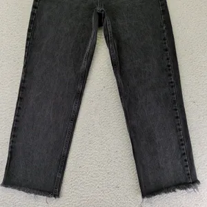 BDG Urban Outfitters Pax High Rise‎ Straight Jeans Washed Black Raw Hem W28 L32 thumbnail 4