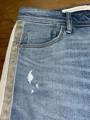 Pilcro and the Letterpress Anthropologie Slim Boyfriend Side Stripe Jeans Womans thumbnail 10