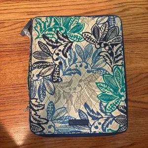 Vera Bradley iPad Case thumbnail 1