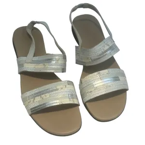 Munro American Womens 8.5 Silver‎ Snakeskin Metallic Slingback Low Wedge Sandals thumbnail 1