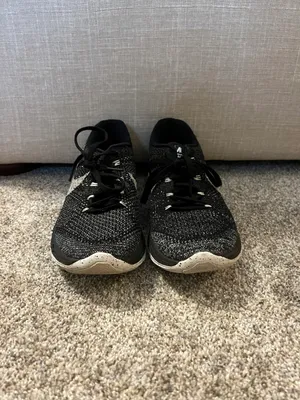 Women’s Flyknit Lunar3 Running Shoes thumbnail 3