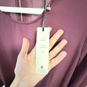 ✨ NWT Olive + Oak Iced Plum Long Sleeve Blouse Top Elastic Hem Back Zip (Size L) ✨ thumbnail 8