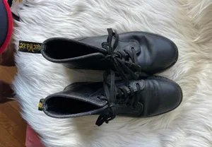 Dr. Martens Stylish Black Lace-Up Ankle Boots size 6 like new! thumbnail 1