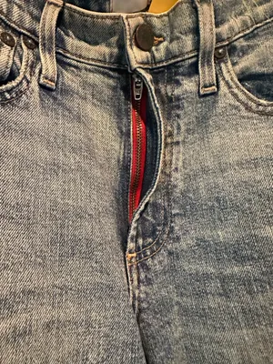 ao.la by Alice + Olivia "Good Skinny" Jeans thumbnail 6