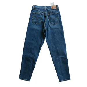 Levis High Waisted Mom Jeans Medium Wash Blue Tapered Leg Denim Size‎ 29 thumbnail 2