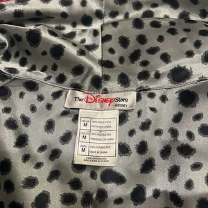 Vintage Disney Store 101 Dalmatians Cruella gray black satin robe woman’s Medium thumbnail 8
