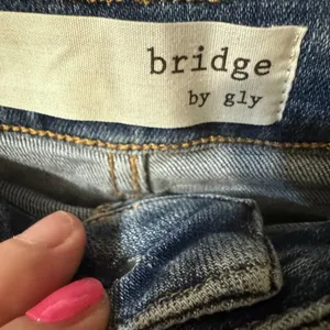 Bridge by gly mom fit size 28 jeans thumbnail 3