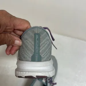 Brooks Gray and Purple Athletic Shoes for Running thumbnail 7
