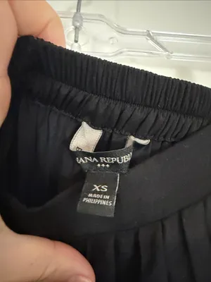Banana Republic Black Midi Pleated Skirt thumbnail 2