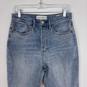 Aritzia Denim Forum The Joni‎ High Rise Loose Light Wash Jeans Size 28/29 Length thumbnail 3