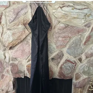 Commense Hold My Pearls Open Back Satin Long Dress size XL thumbnail 3