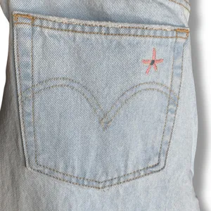 Levi’s 501 Original Floral Embroidered Straight Leg Jeans 28x30‎ Light Wash thumbnail 6