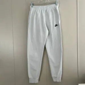 Nike Club Fleece Joggers Womens Small White Sweatpants Embroidered Swoosh - flaw thumbnail 2