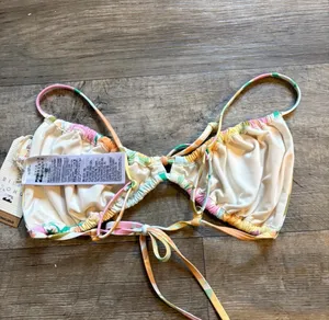Billabong Floral NWT Bikini Top thumbnail 3