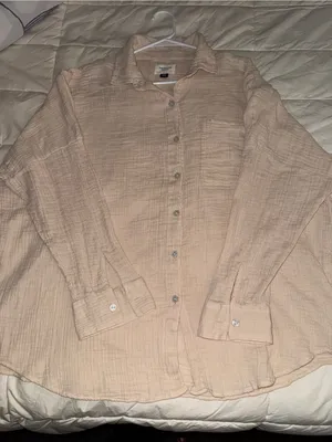 American Eagle Outfitters Cream Long-Sleeve Button-Down Shirt thumbnail 4