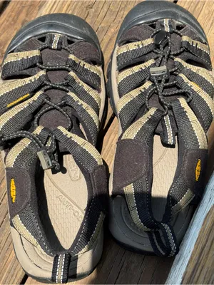 KEEN Newport H2 Sandals Women’s US 8 Black Tan Waterproof thumbnail 1