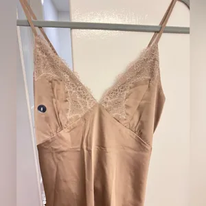 Abercrombie & Fitch Elegant Lace Trim Tan Slip Dress S thumbnail 4
