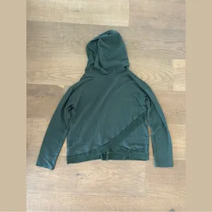 beyond yoga green back crossover hooded hoodie pullover sweatshirt thumbnail 2