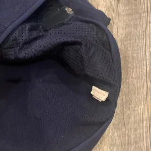 Vintage Patagonia women’s navy blue fleece vest thumbnail 5