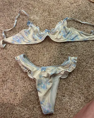 Blackbough Bikini thumbnail 1