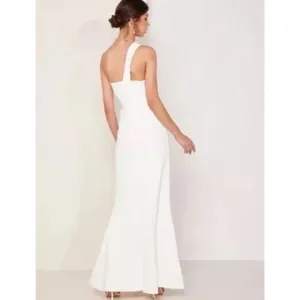 Cmeo Collective Pursue One-Shoulder Gown Ivory Size XS NWT thumbnail 4