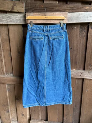 Zara Blogger Favorite Button Down Denim MIDI Skirt thumbnail 4