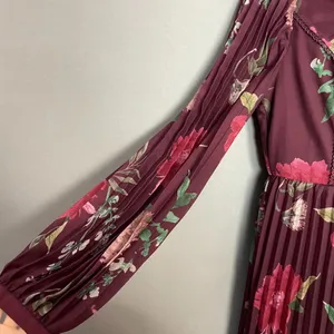 Lulus Win The Day Dress Burgundy Floral‎ Print Pleated Long Sleeve Mini V-Neck thumbnail 10