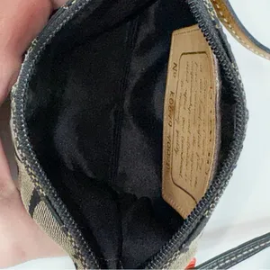 Coach 40028‎ Signature Logo Jacquard Corner Zip Wristlet Pouch Tan Black thumbnail 5