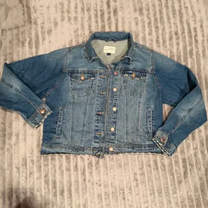 Universal Thread Womens Medium Wash Distressed Denim‎ Jacket Rose Gold Buttons M thumbnail 2