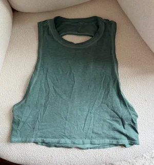 Lululemon tank top thumbnail 1