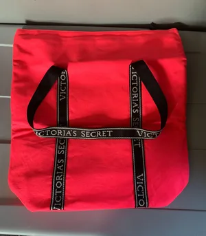 Victoria's Secret Cooler Bag thumbnail 1