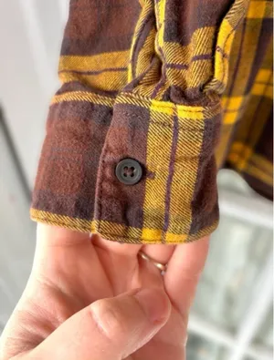 Uniqlo Women’s Medium Oversized Flannel Relaxed Fit Scooped Hem Shirt Lumberjack thumbnail 5