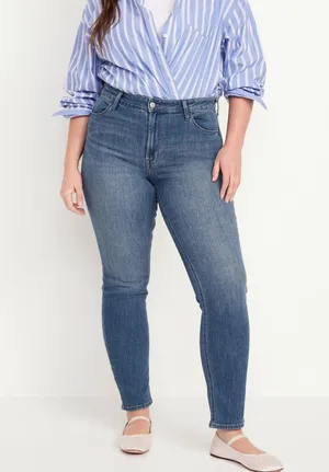 High Waisted Straight Jeans thumbnail 1