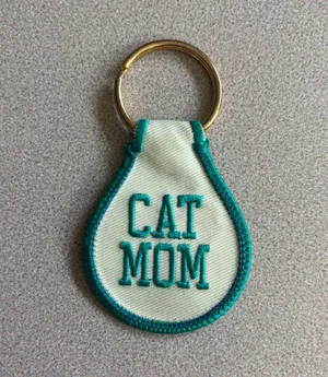Cat Mom Keychain Green thumbnail 1