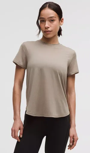 Lululemon Lightweight Split Back Training Top thumbnail 1