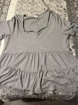 grey ruffle shirt Gray Size L thumbnail 1