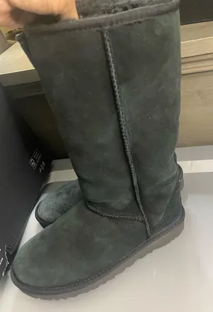 UGG Women's Classic Suede Boots  thumbnail 1