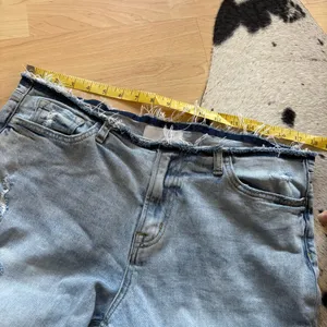 VERVET Reverence‎ Low Rise Crop Straight Jeans Light Wash Size 31 thumbnail 6